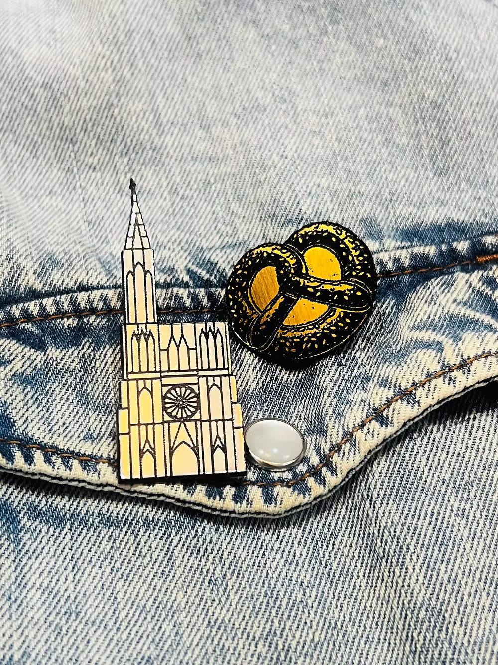 Broches